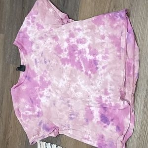 Pink tie dye cropped shirt